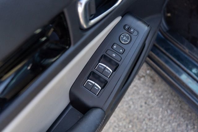 Used 2022 Honda Civic EX-L image 16