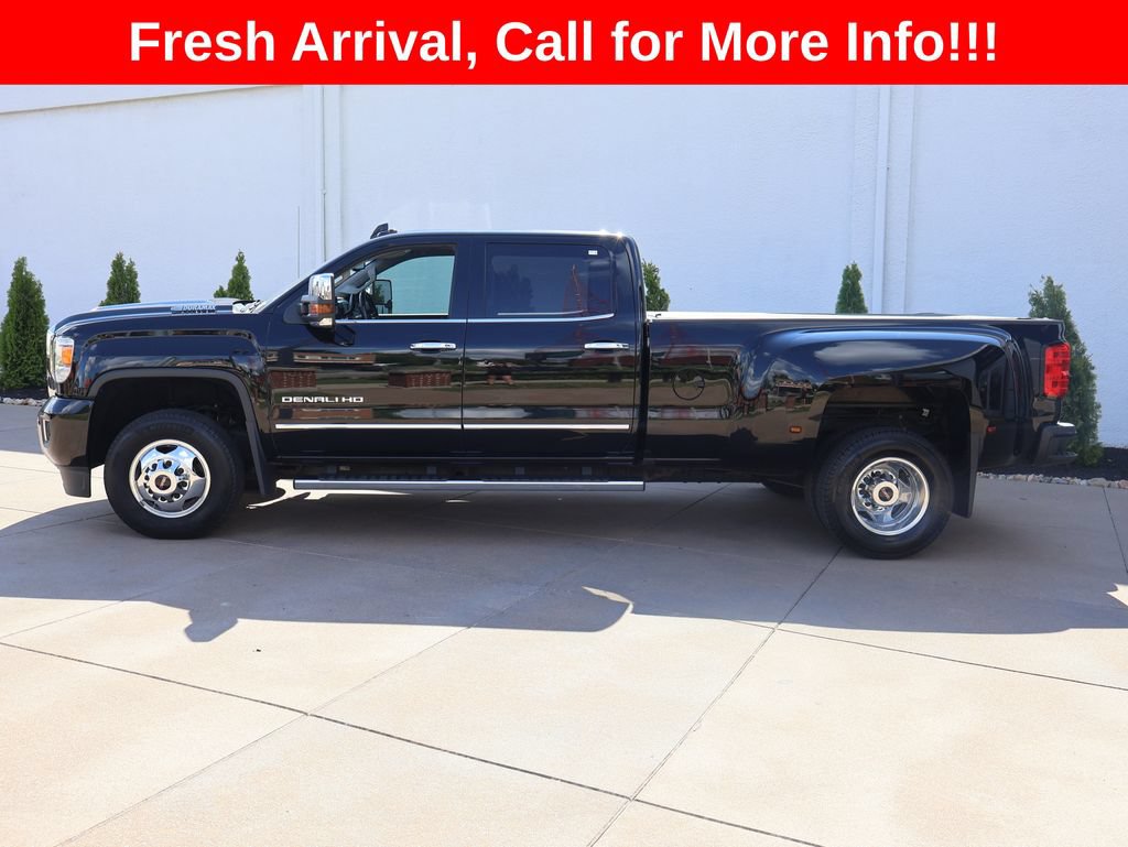 Used 2017 GMC Sierra 3500 Denali w/ Duramax Plus Package AWD/4WD image 3