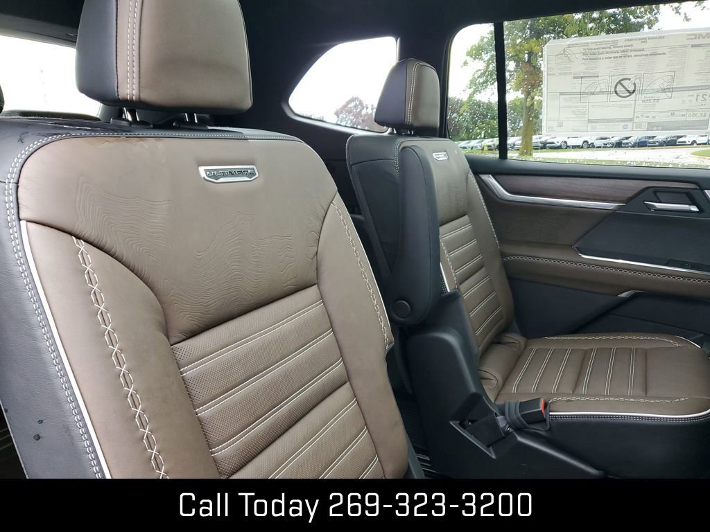 New 2026 GMC Acadia Denali Ultimate w/ LPO, Floor Liner Package image 31