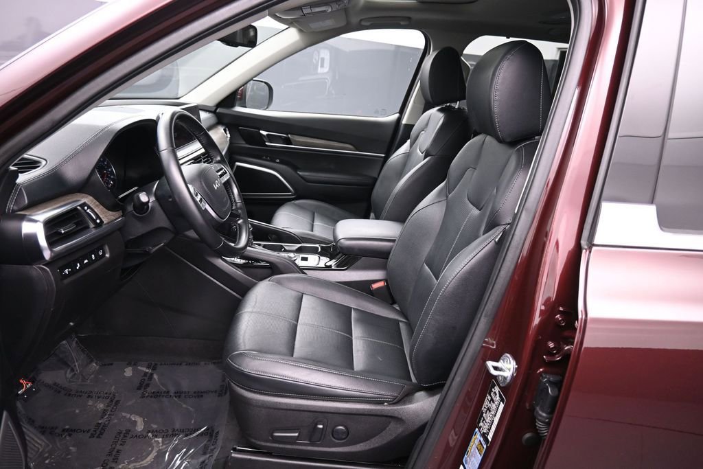 Certified 2022 Kia Telluride EX w/ EX Premium Package FWD image 19