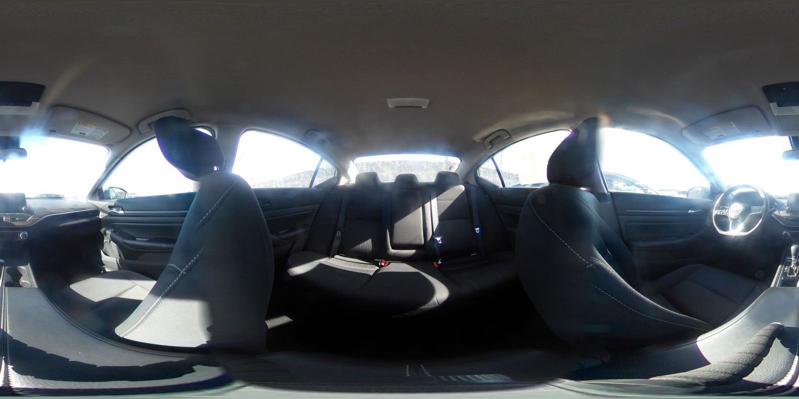 Used 2025 Nissan Altima 2.5 SV FWD image 42
