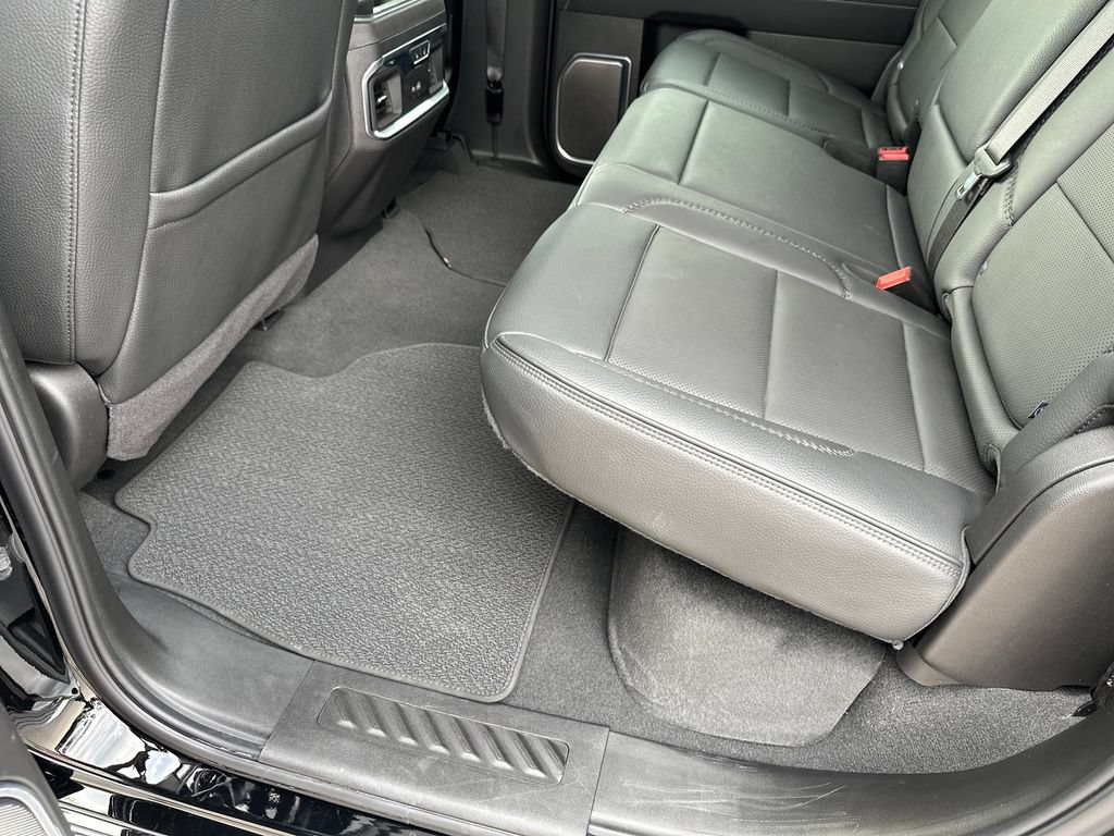 Used 2025 GMC Sierra 1500 Denali w/ Technology Package AWD/4WD image 33