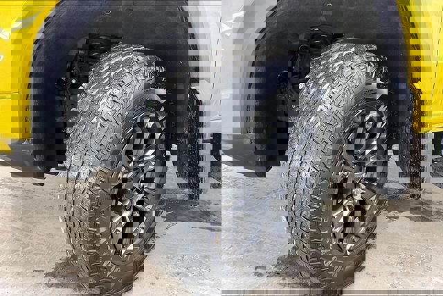 Used 2023 GMC Canyon Elevation w/ Elevation Premium Package image 32