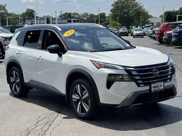 Used 2024 Nissan Rogue SL w/ SL Premium Package AWD/4WD image 5