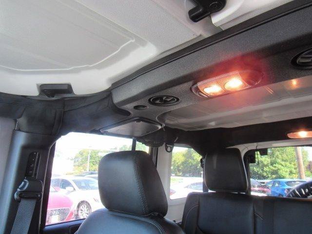 Used 2016 Jeep Wrangler Unlimited Sahara image 20