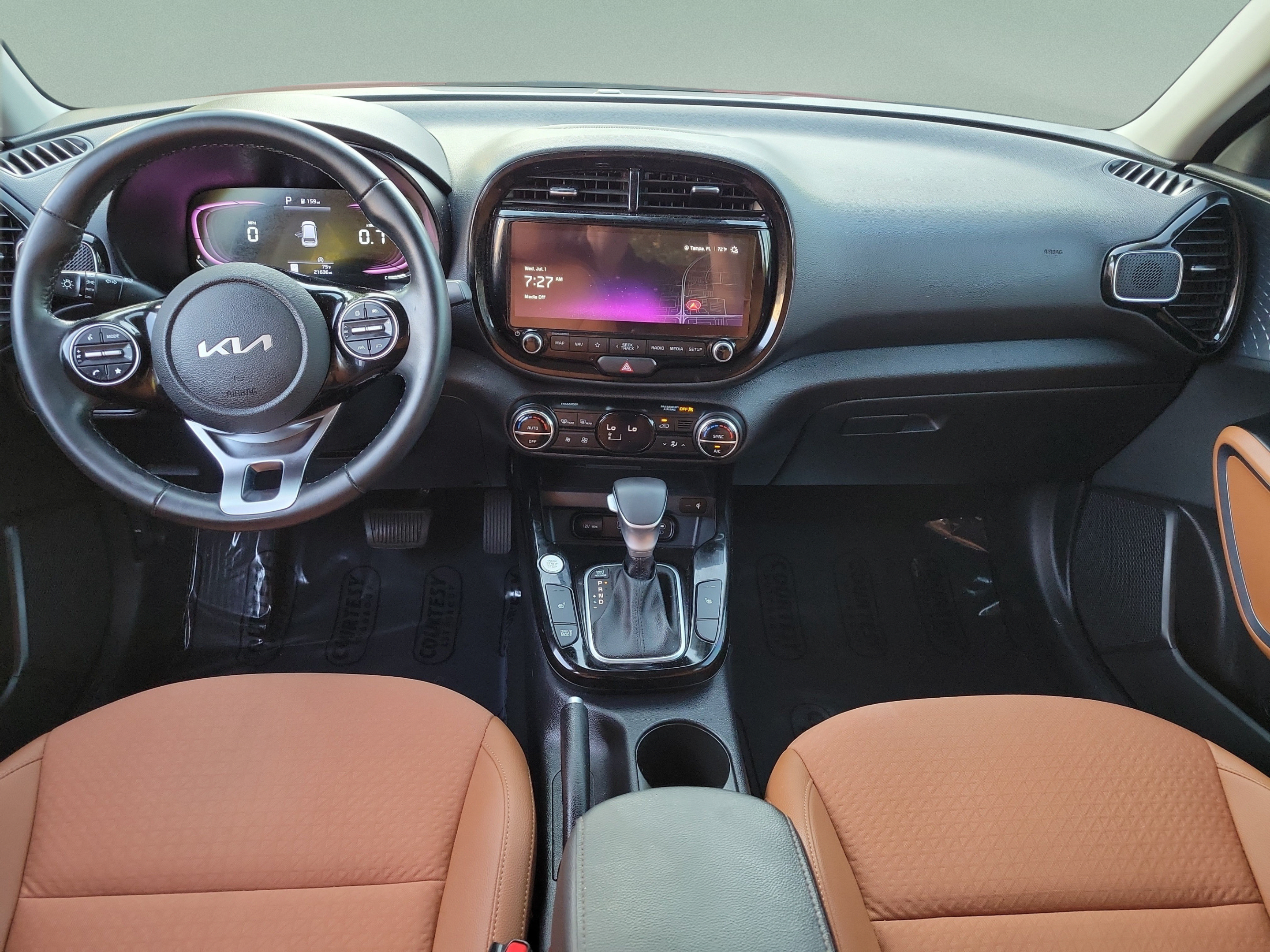 Used 2024 Kia Soul EX w/ Option Group 015 FWD image 8