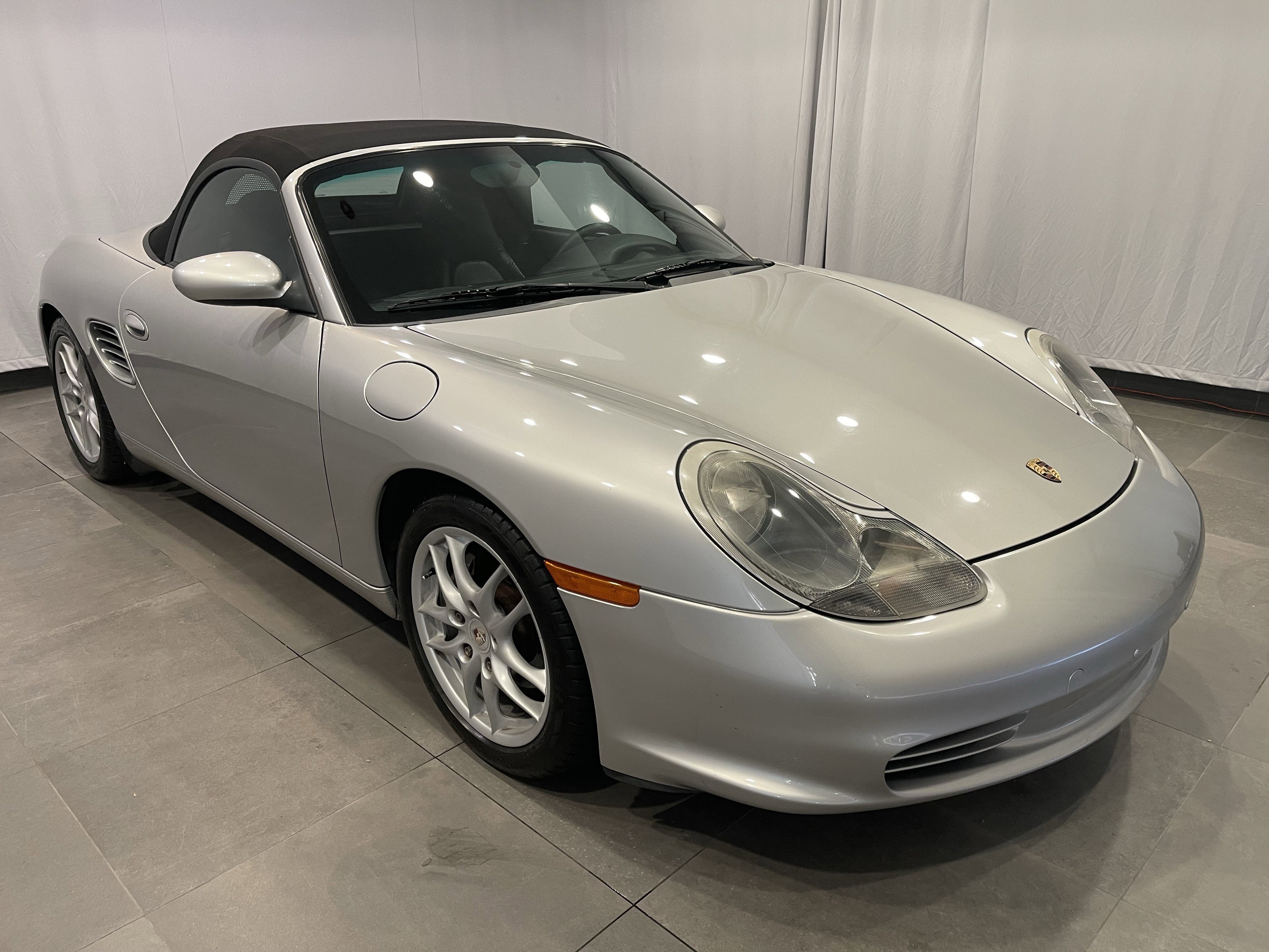 Used 2003 Porsche Boxster RWD image 3