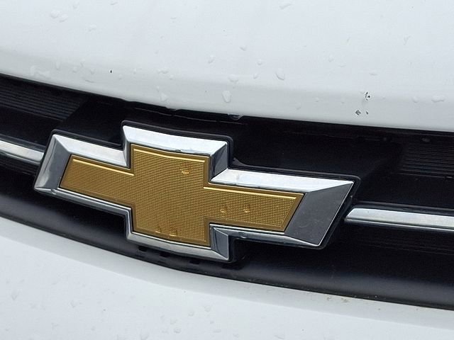 Used 2018 Chevrolet Trax LT w/ LT Convenience Package FWD image 4