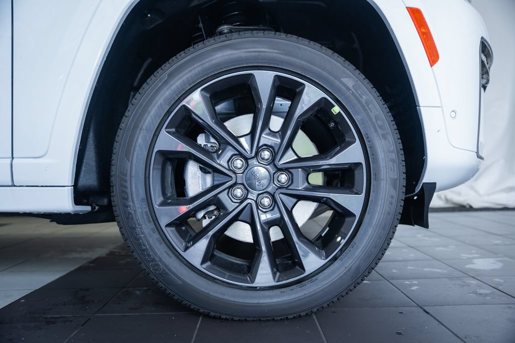 New 2026 Jeep Grand Cherokee L Limited AWD/4WD image 18