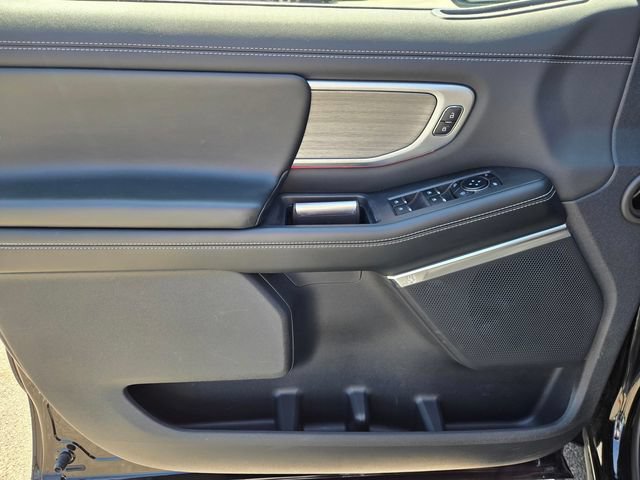 Certified 2025 Ford Expedition Platinum AWD/4WD image 11