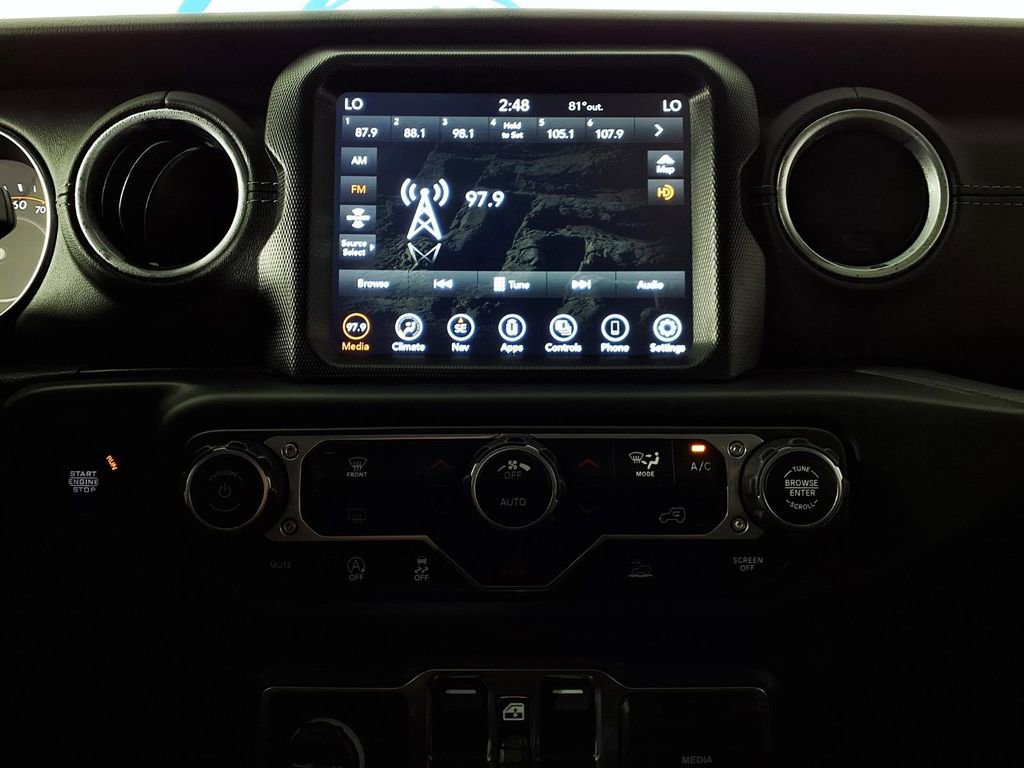 Used 2021 Jeep Gladiator Overland AWD/4WD image 24