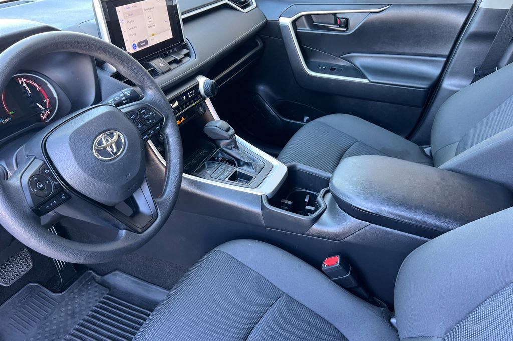 Certified 2024 Toyota RAV4 LE AWD/4WD image 12