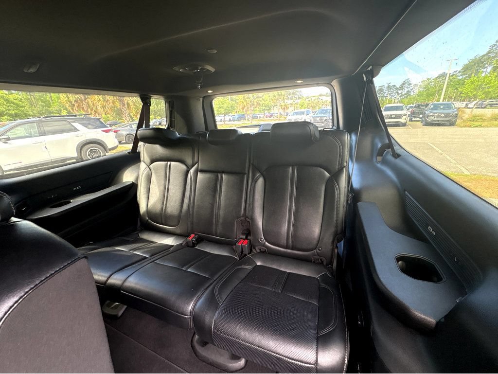 Used 2023 Jeep Wagoneer L Series II AWD/4WD image 26
