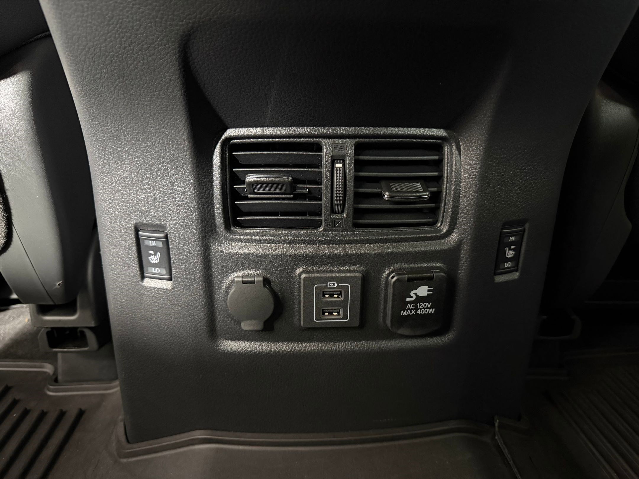 Used 2024 Nissan Titan PRO-4X w/ Pro-4x Convenience Package AWD/4WD image 24