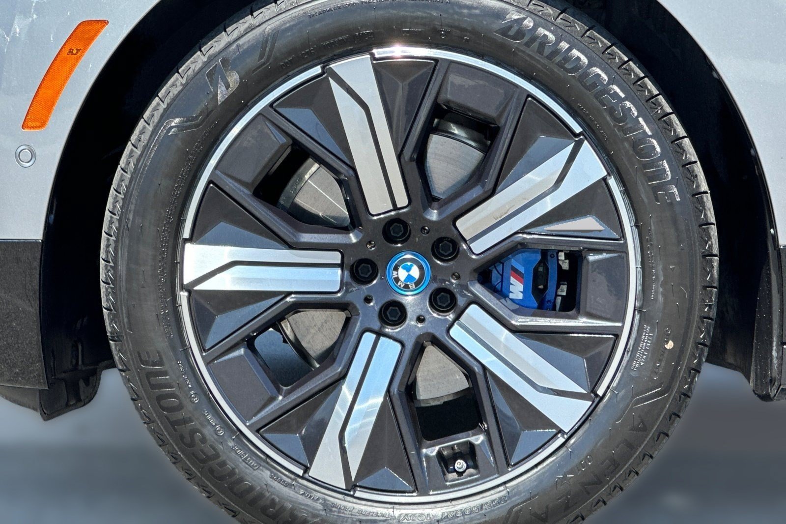 Certified 2023 BMW iX M60 w/ Executive Package AWD/4WD image 12