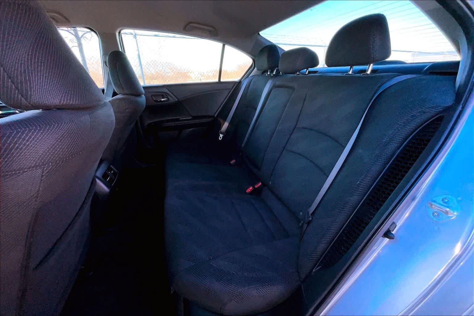 Used 2017 Honda Accord Hybrid Sedan image 21