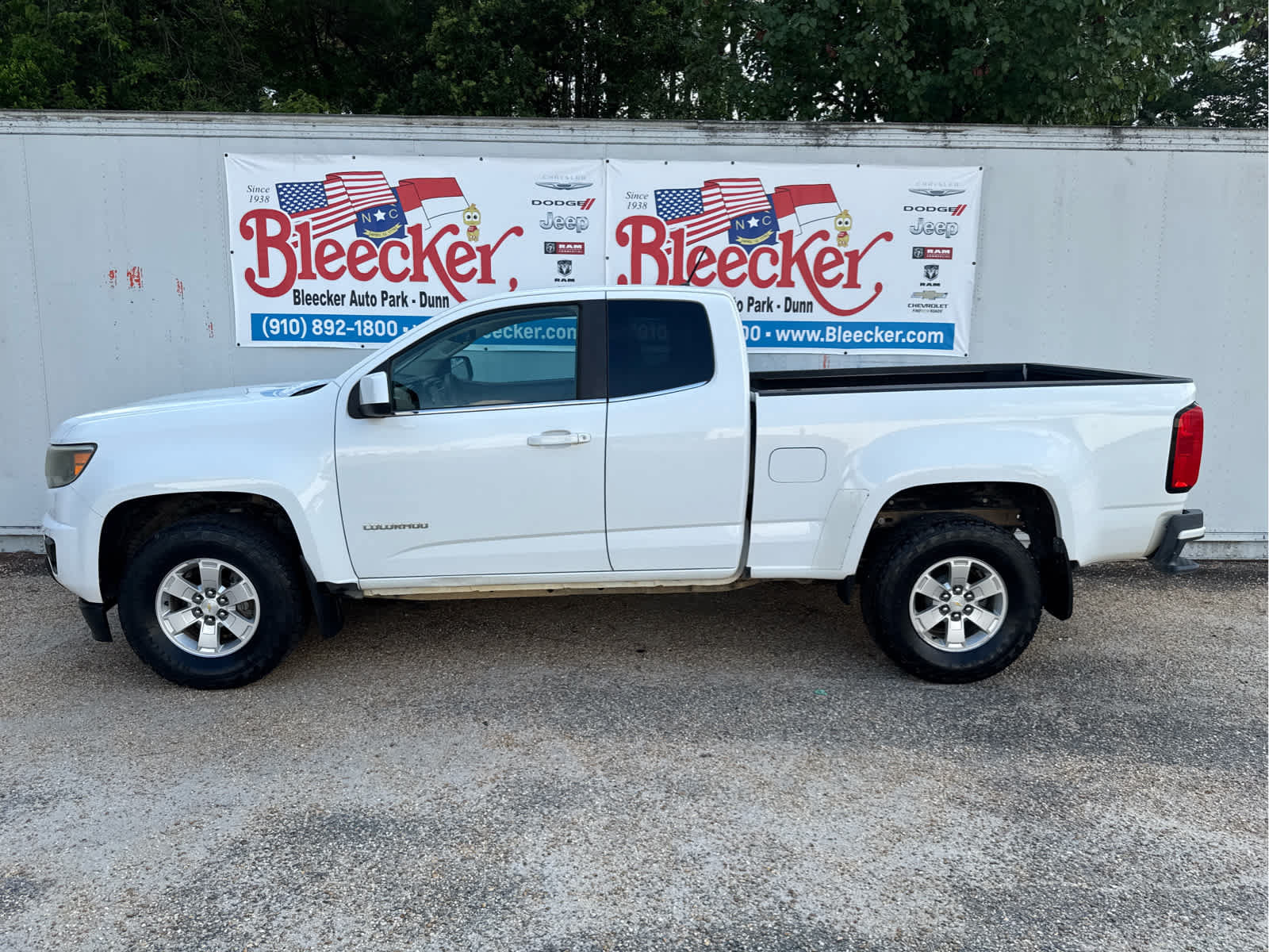 Used 2017 Chevrolet Colorado W/T w/ WT Convenience Package RWD image 6