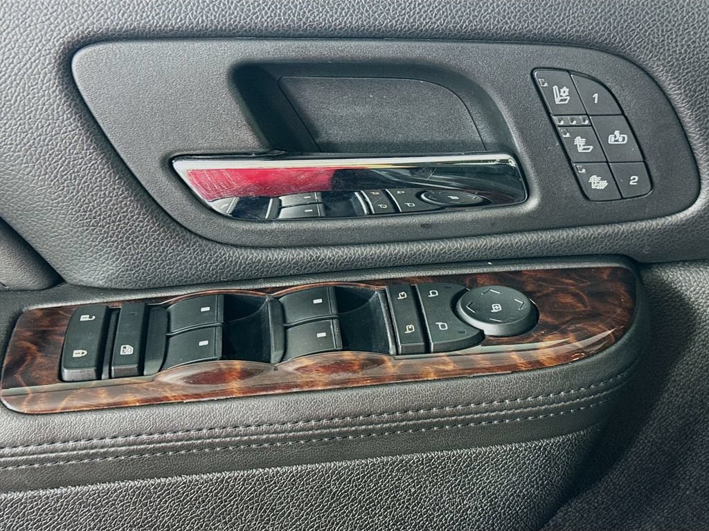 Used 2013 GMC Yukon Denali RWD image 20