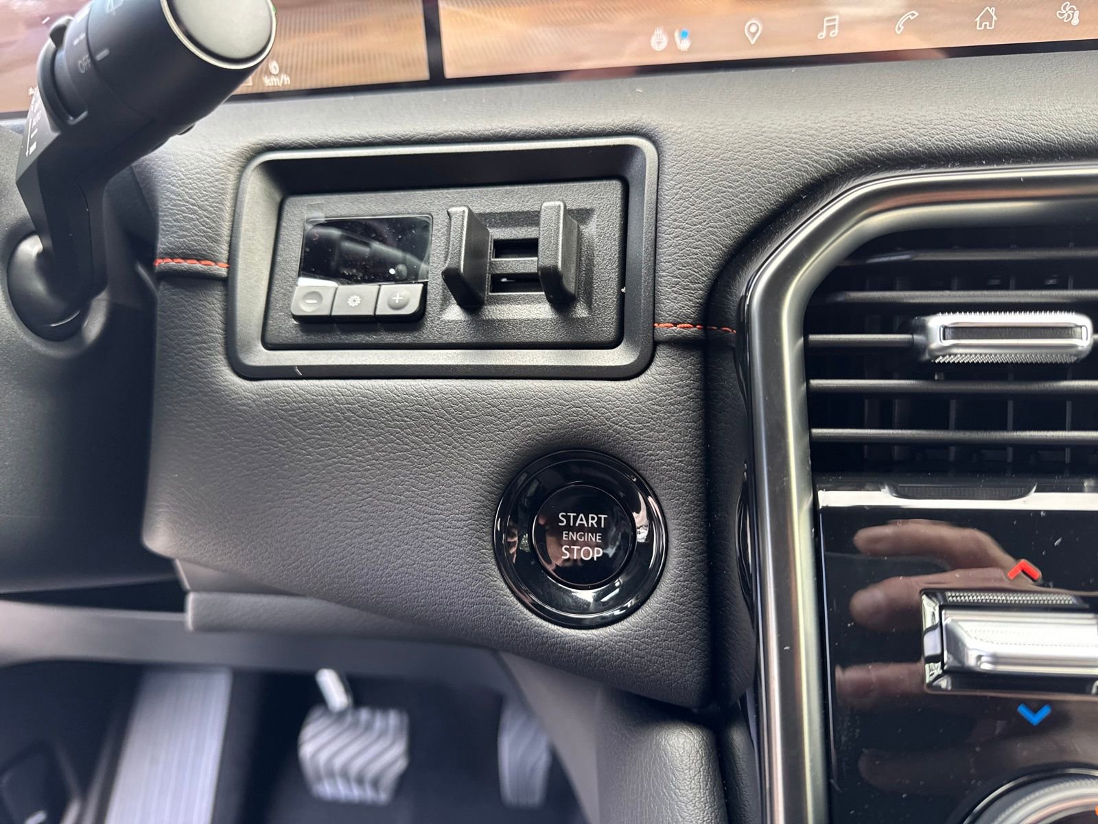 New 2026 Nissan Armada PRO-4X image 20