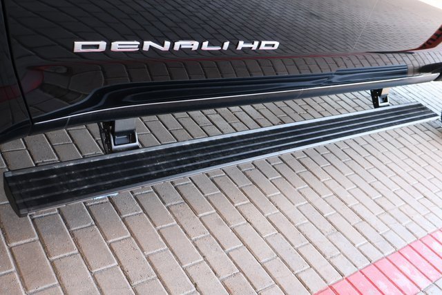Used 2025 GMC Sierra 3500 Denali Ultimate image 10