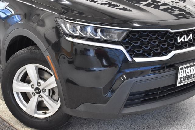 Used 2023 Kia Sorento LX AWD/4WD image 29
