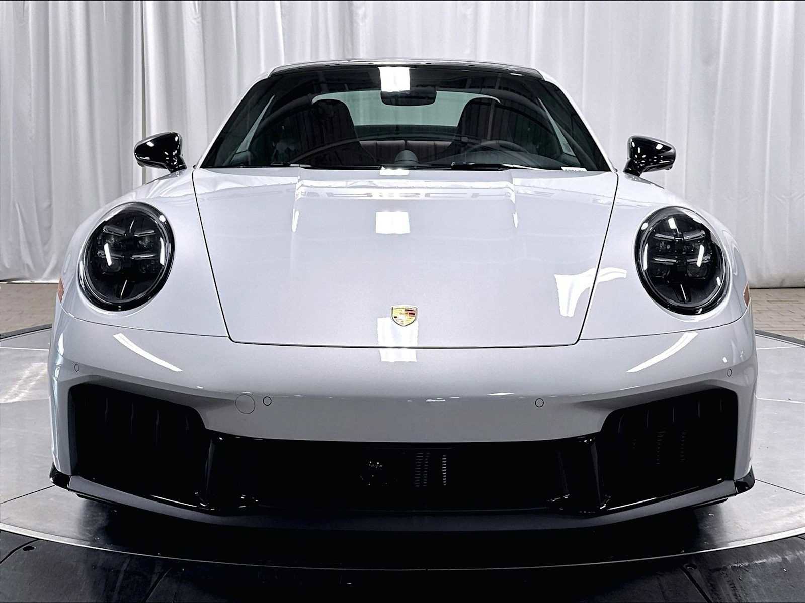 Used 2026 Porsche 911 Carrera GTS RWD image 12