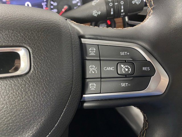 Used 2022 Jeep Compass Limited image 9