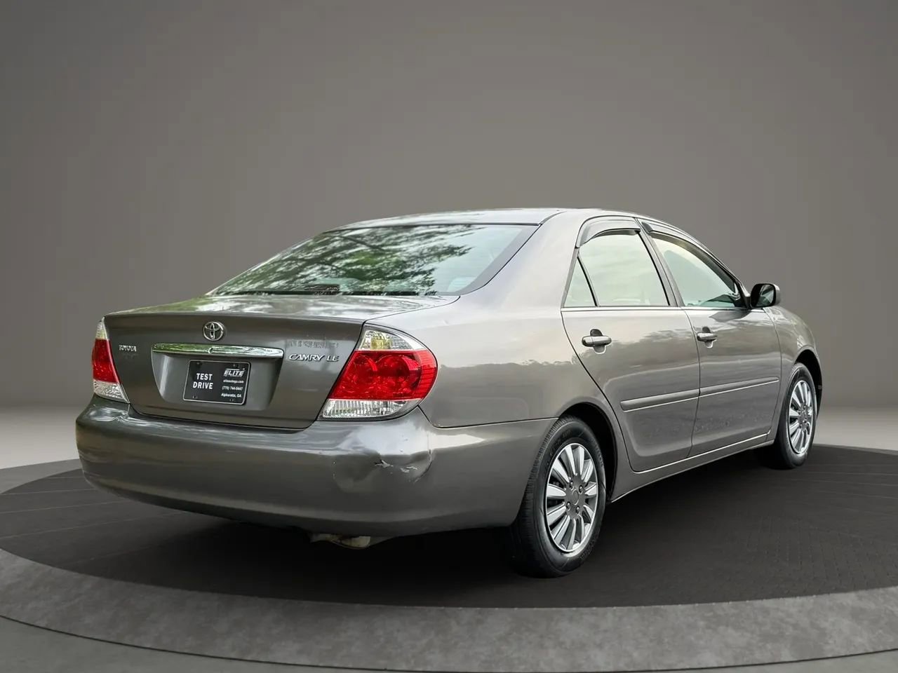 Used 2006 Toyota Camry LE FWD image 4