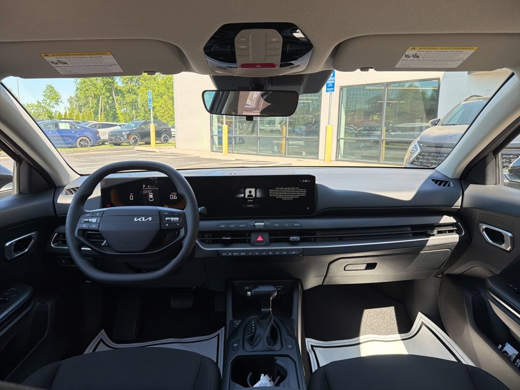 New 2026 Kia K4 FWD image 21