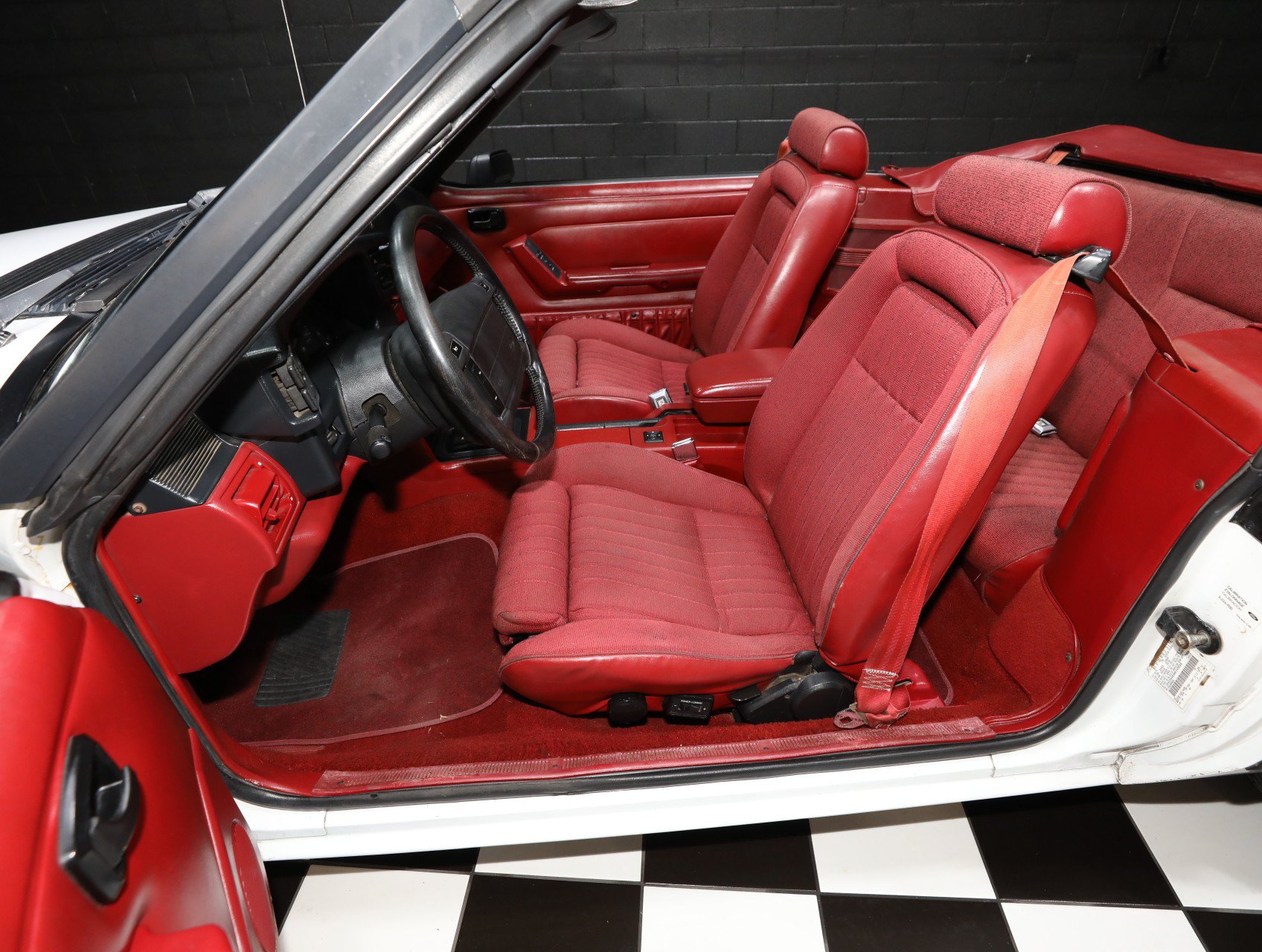 Used 1991 Ford Mustang LX RWD image 58