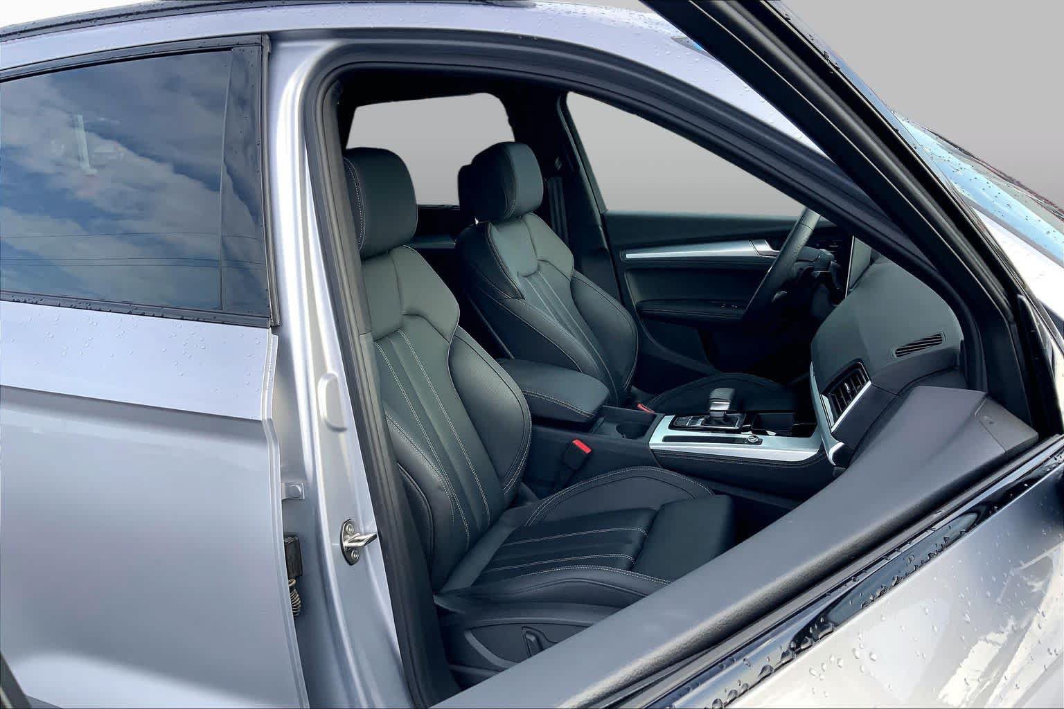 Used 2024 Audi Q5 2.0T Premium Plus w/ Premium Plus Package AWD/4WD image 9