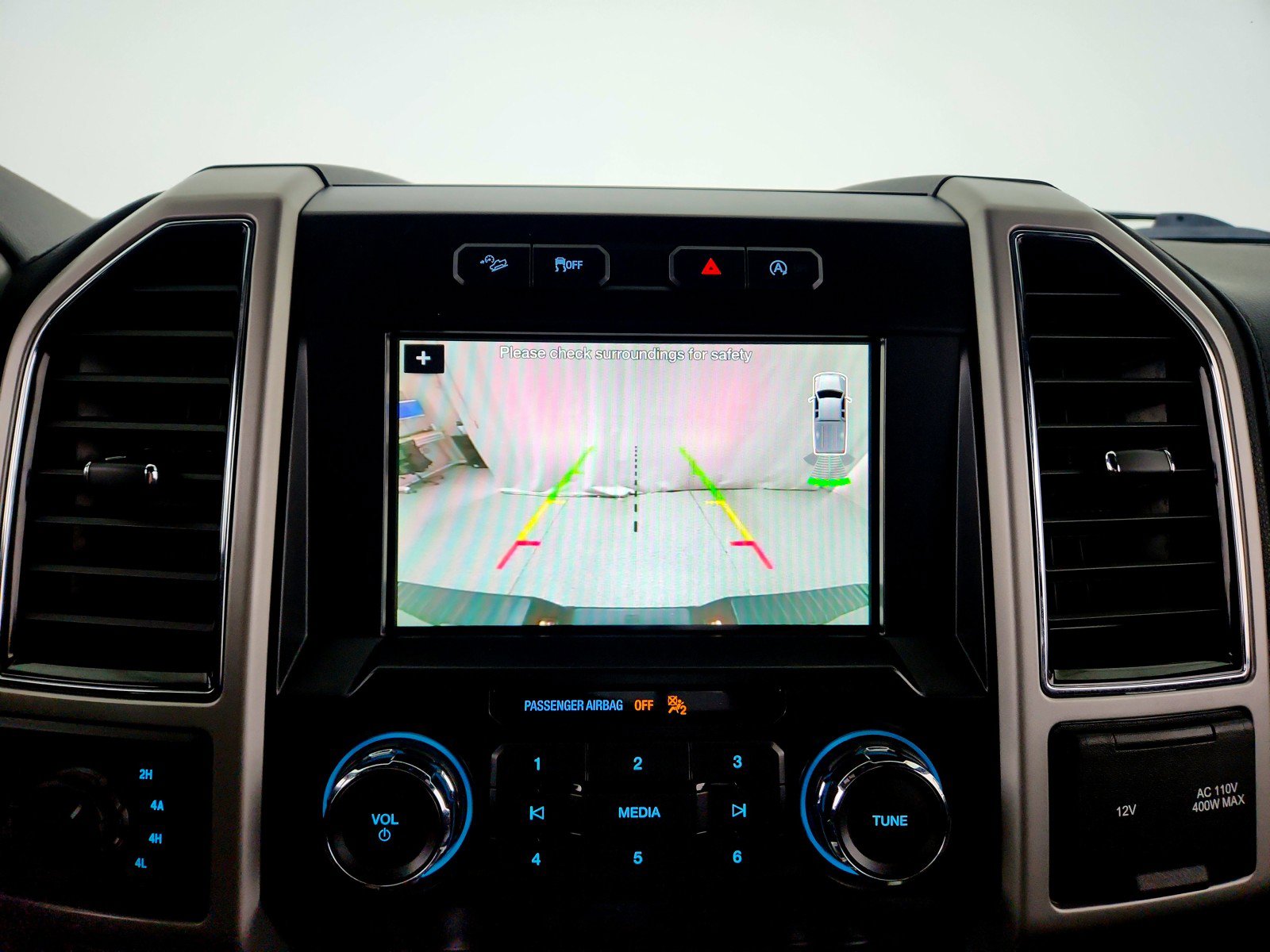 Used 2019 Ford F150 Lariat image 22