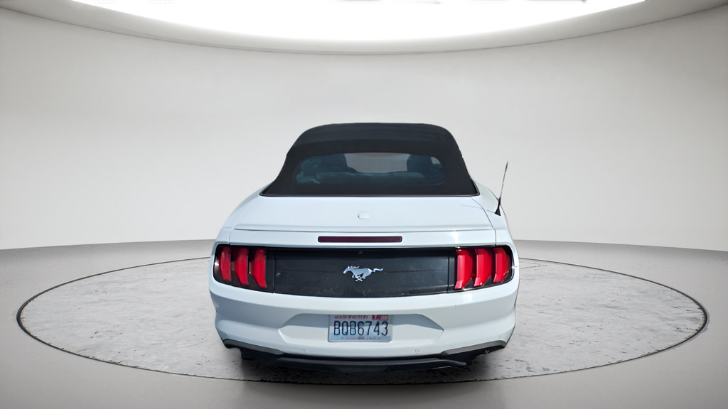 Used 2018 Ford Mustang Premium RWD image 7