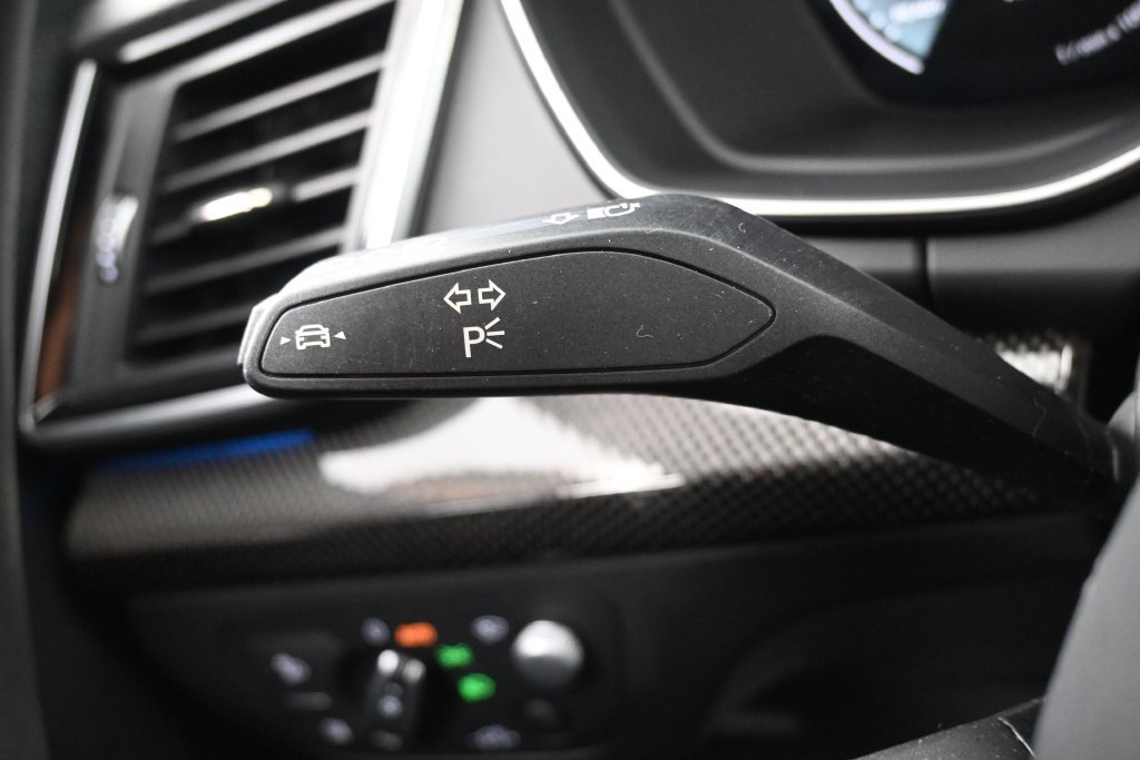 Used 2024 Audi SQ5 Prestige AWD/4WD image 16