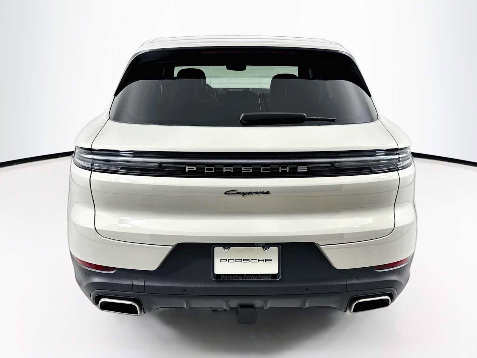 Certified 2025 Porsche Cayenne AWD/4WD image 10