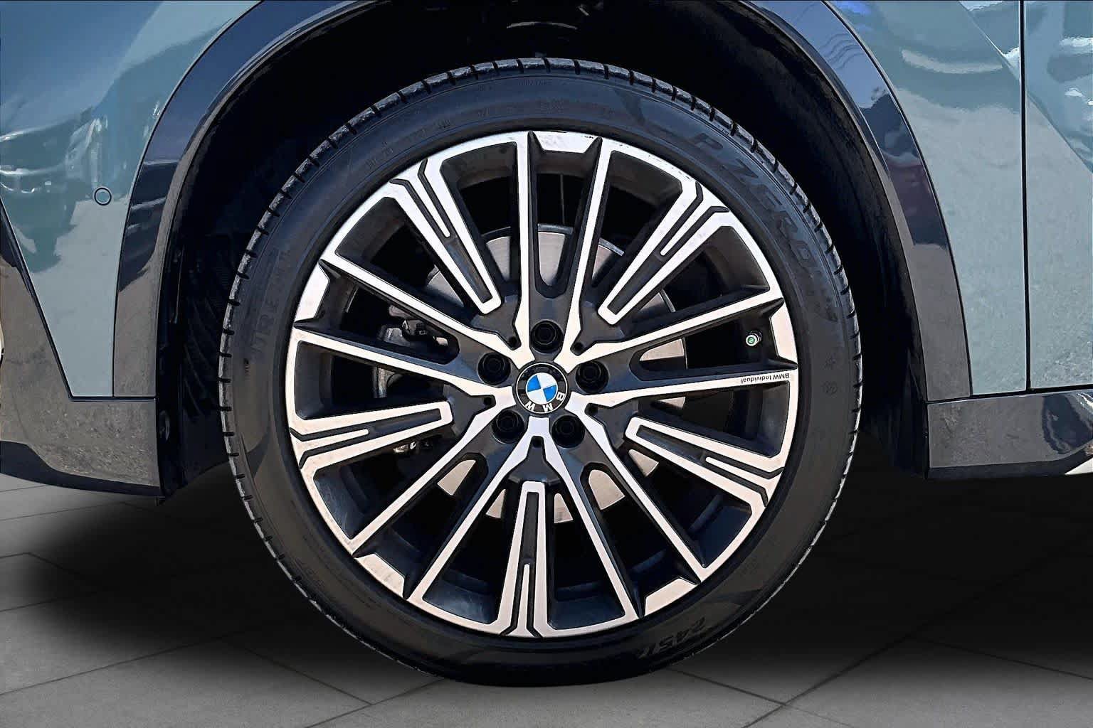 Used 2024 BMW X1 xDrive28i w/ Convenience Package AWD/4WD image 11