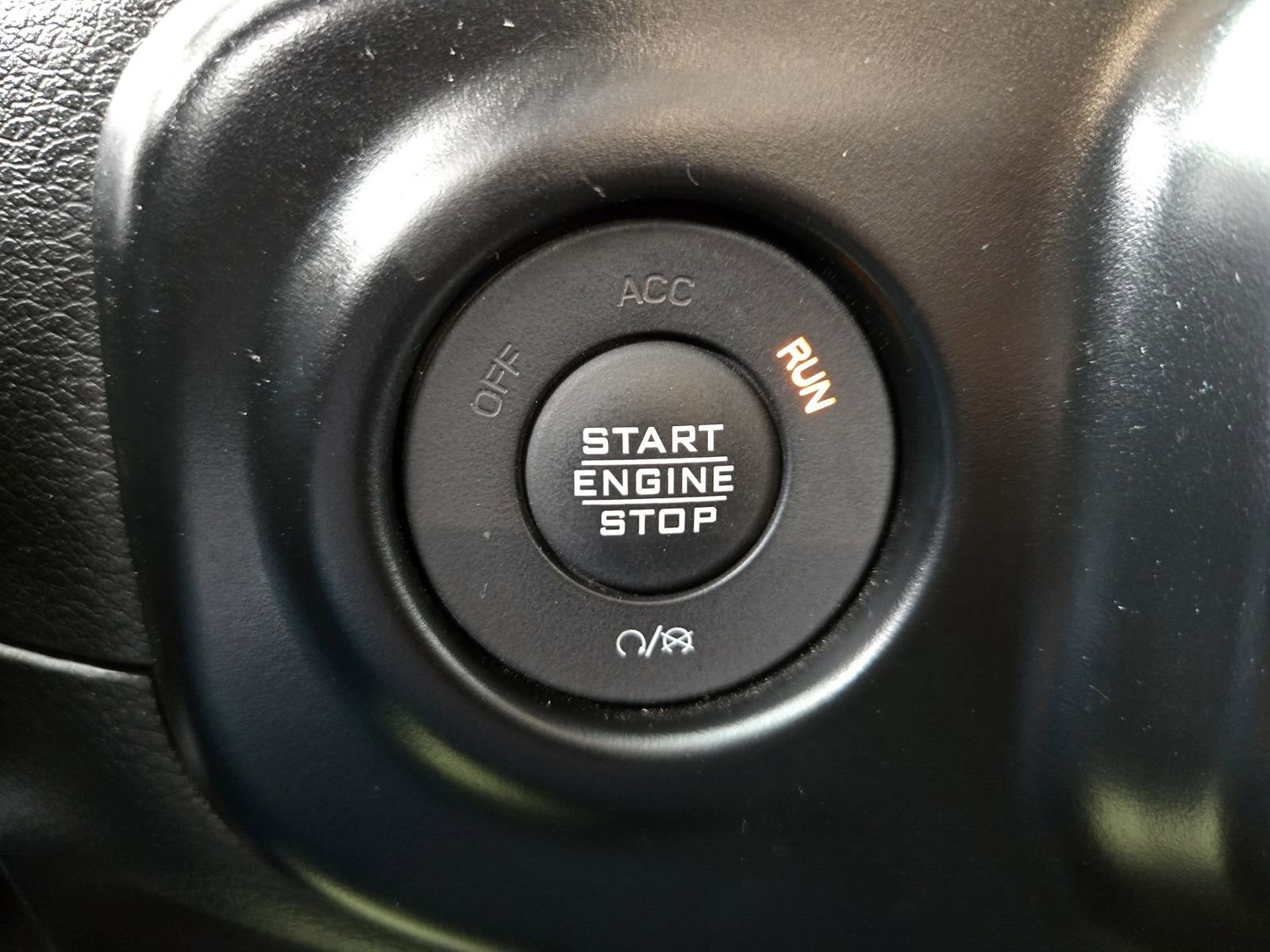 Used 2022 Jeep Wrangler Unlimited Rubicon w/ Cold Weather Group image 23