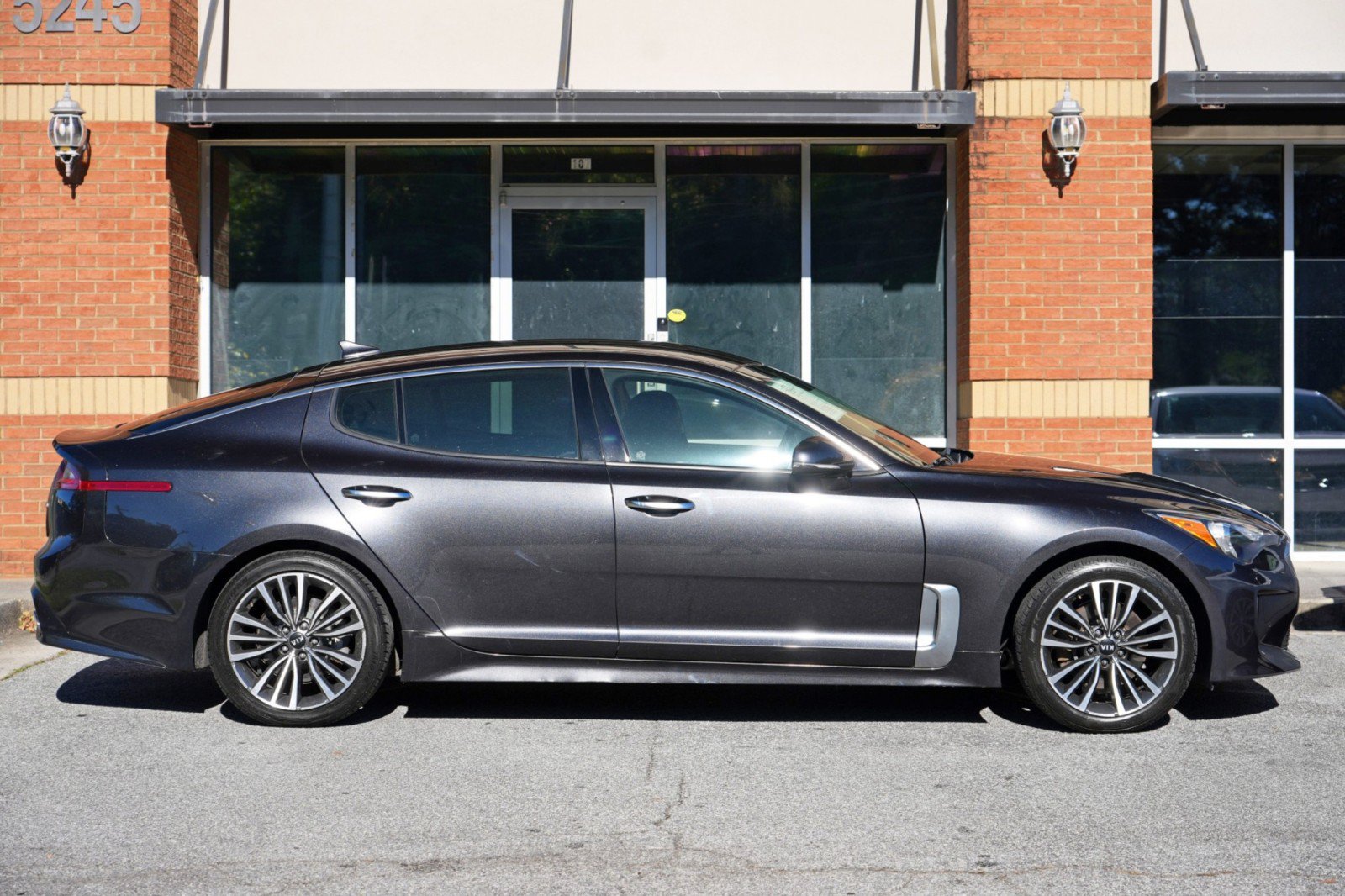 Used 2019 Kia Stinger AWD/4WD image 48