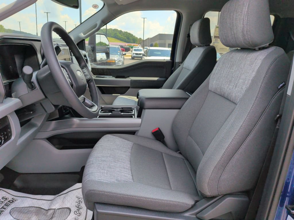 New 2026 Ford F250 XLT w/ XLT Premium Package AWD/4WD image 16