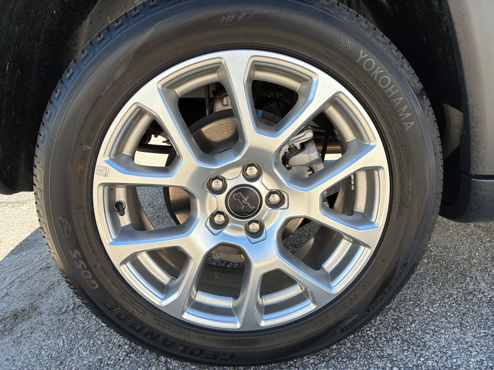 Used 2025 Jeep Compass Limited image 31