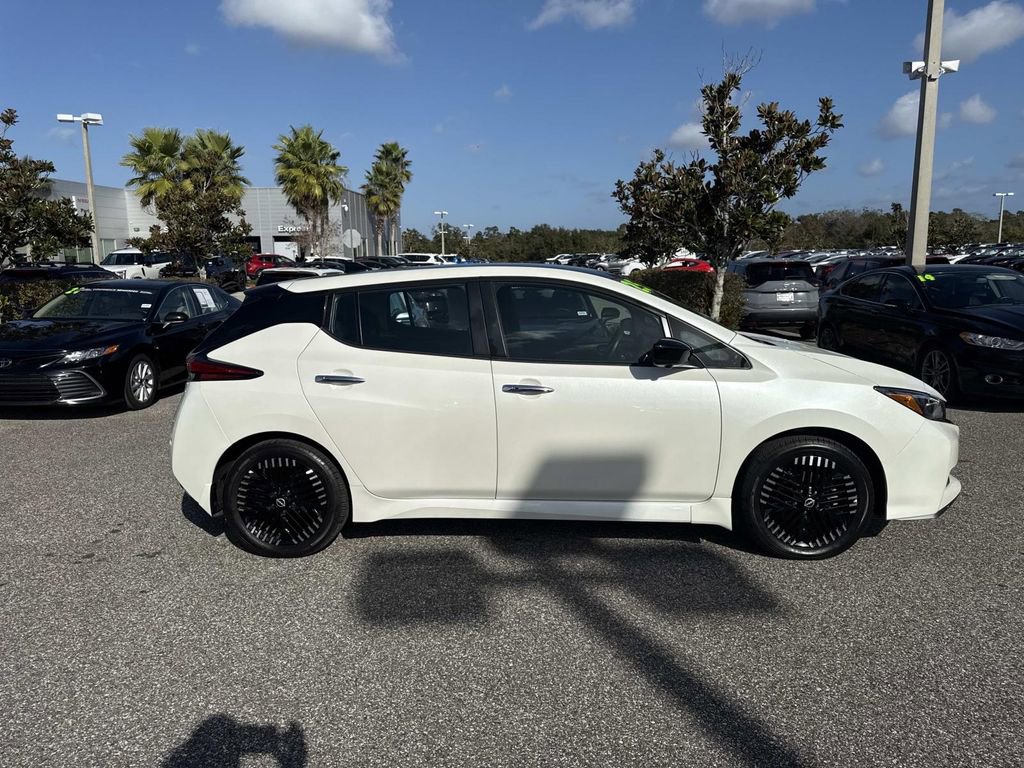 Certified 2025 Nissan Leaf SV Plus image 2