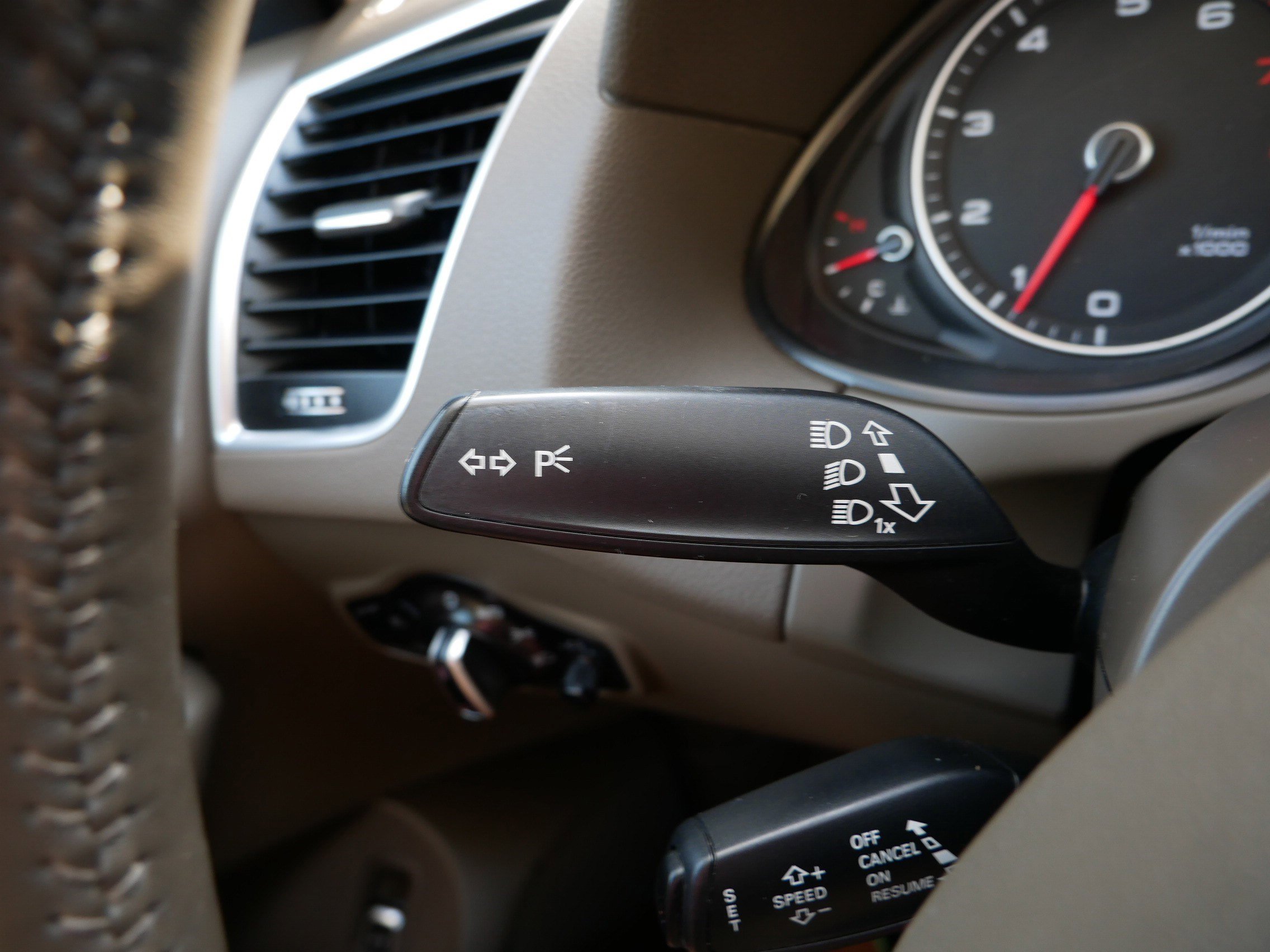 Used 2016 Audi Q5 2.0T Premium image 32