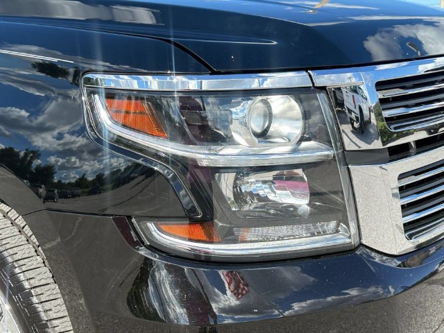 Used 2020 Chevrolet Suburban Premier w/ Premier Plus Edition AWD/4WD image 9