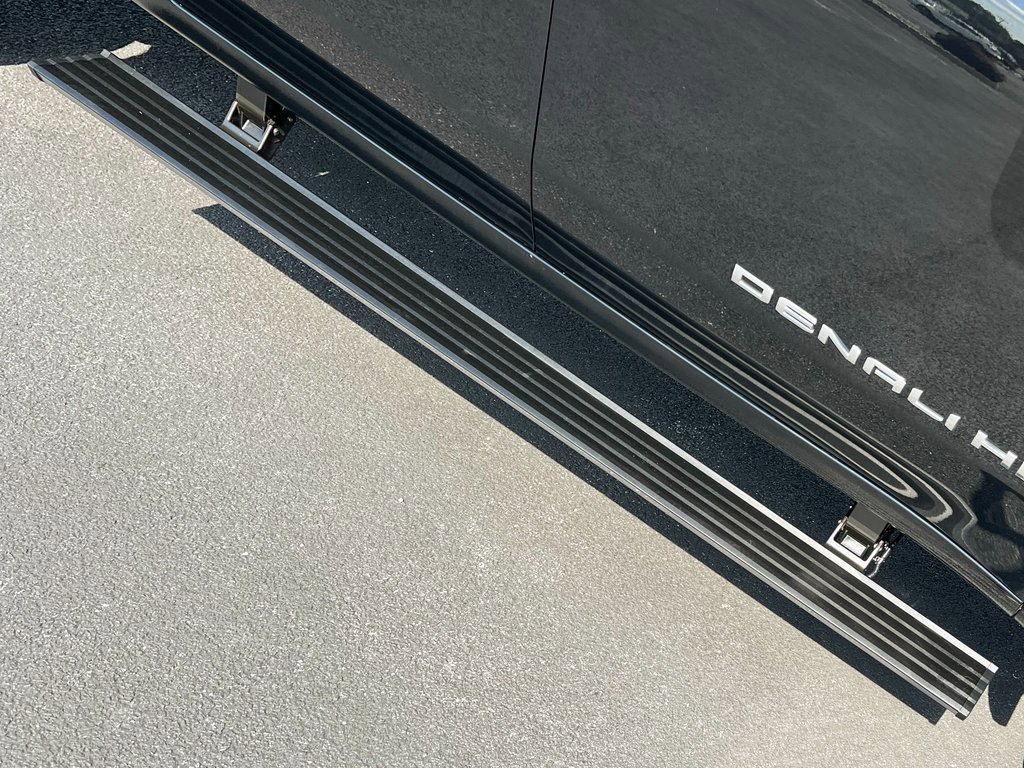 Used 2025 GMC Sierra 3500 Denali Ultimate image 21