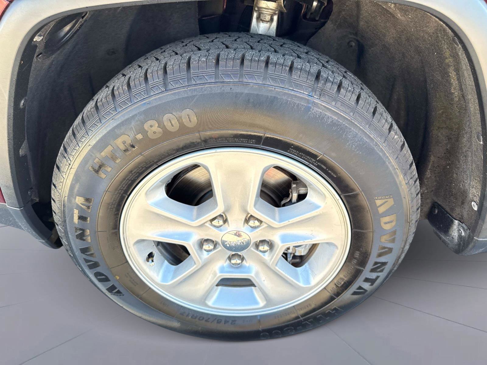 Used 2016 Jeep Grand Cherokee Laredo w/ Quick Order Package 23E image 11