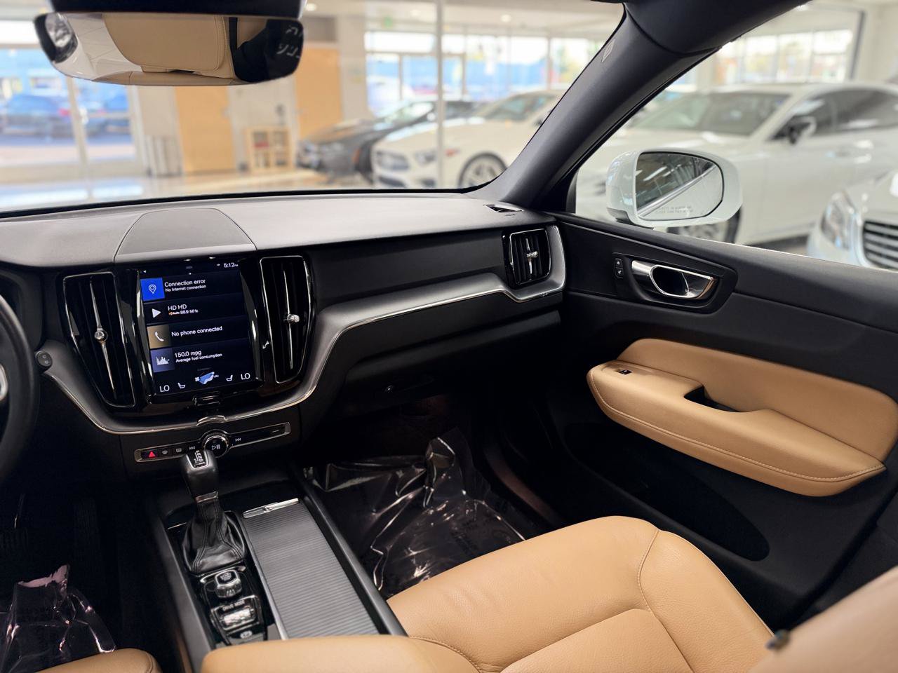 Used 2020 Volvo XC60 T5 Momentum AWD/4WD image 13