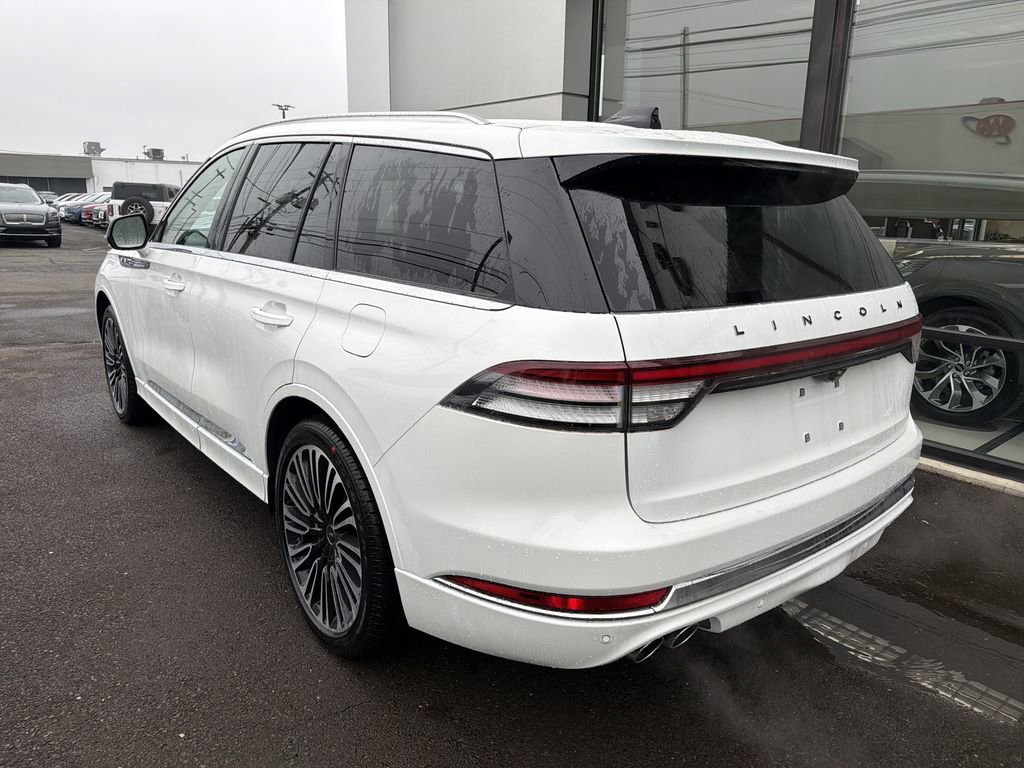 New 2026 Lincoln Aviator Black Label w/ Dynamic Handling Package image 2