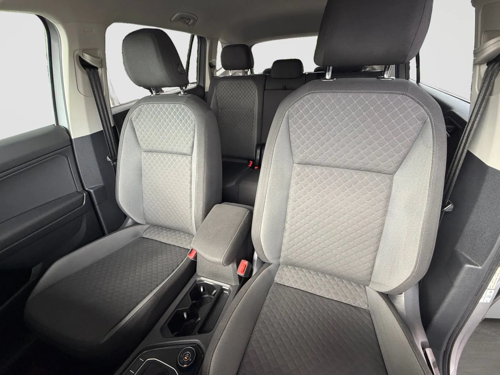 Used 2020 Volkswagen Tiguan S w/ 3rd Row Seat Package AWD/4WD image 13