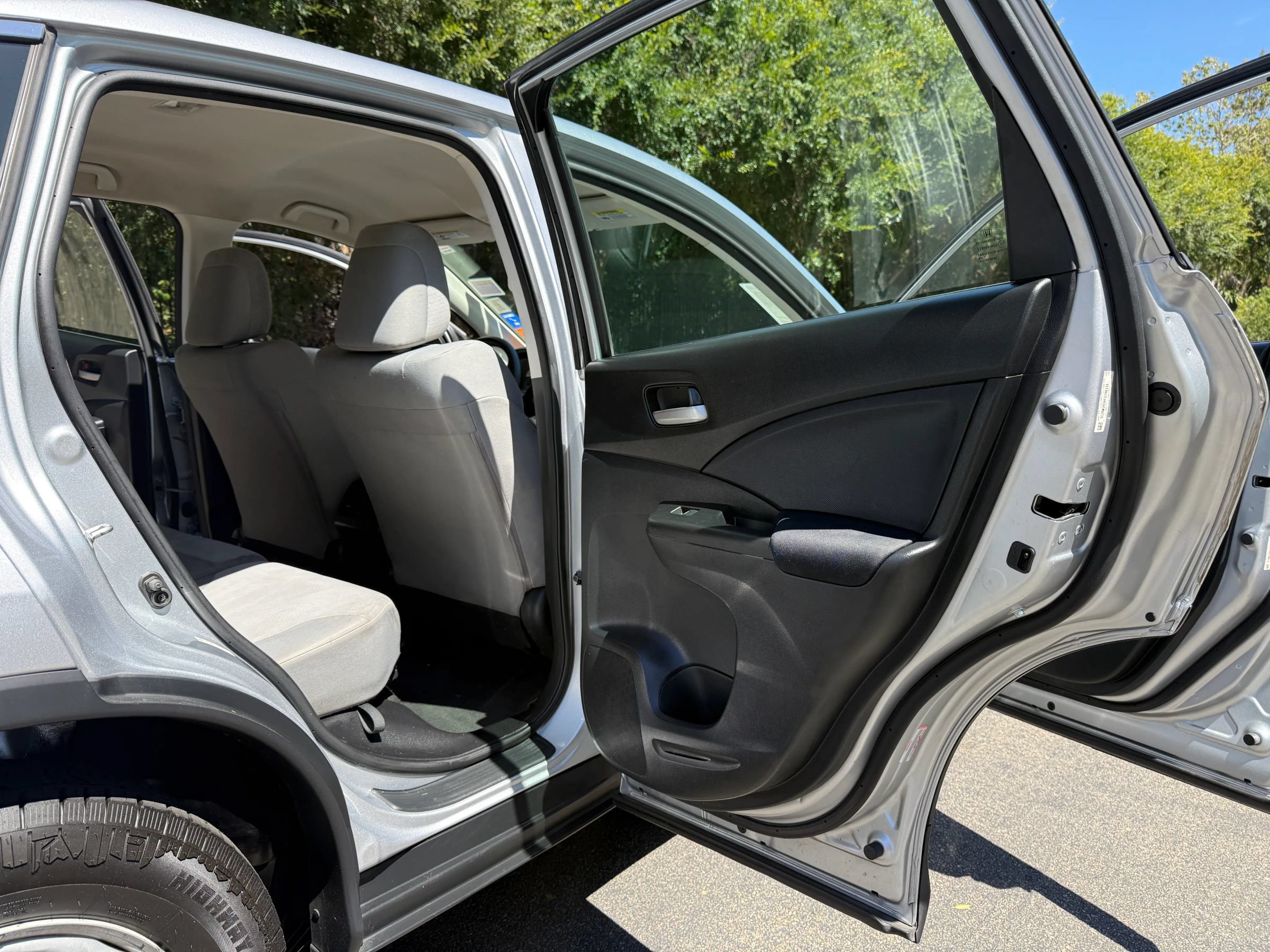 Used 2015 Honda CR-V LX image 23