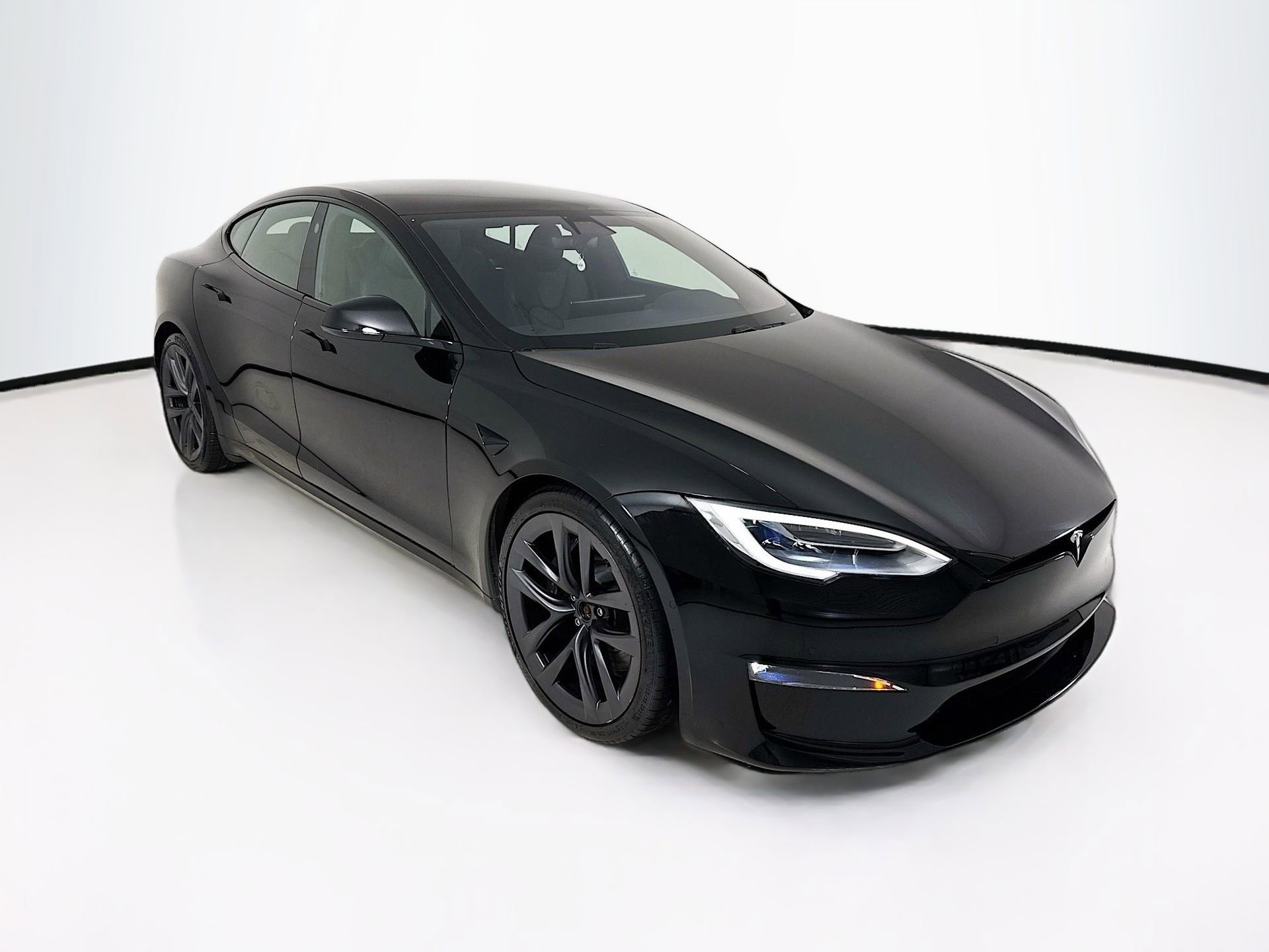 Used 2021 Tesla Model S Plaid image 1